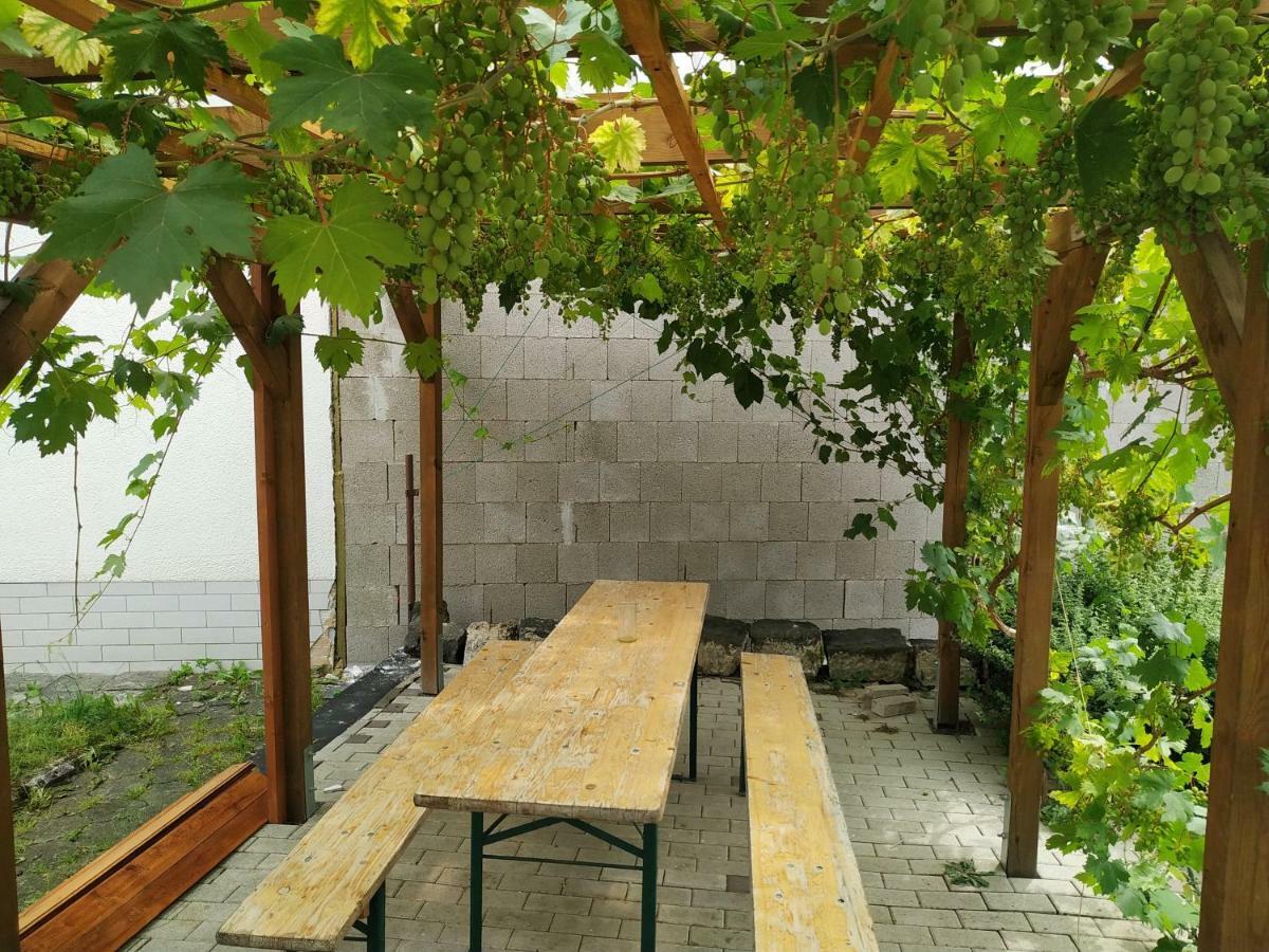 Ferienwohnung Linde - Marburg Biedenkopf Mit 5 Zimmer Und Balkon Frechenhausen Exterior photo